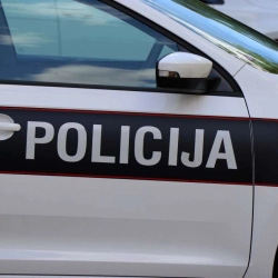 U Jablanici provaljeno u vozilo turista, osumnjičeni uhvaćeni u Salakovcu